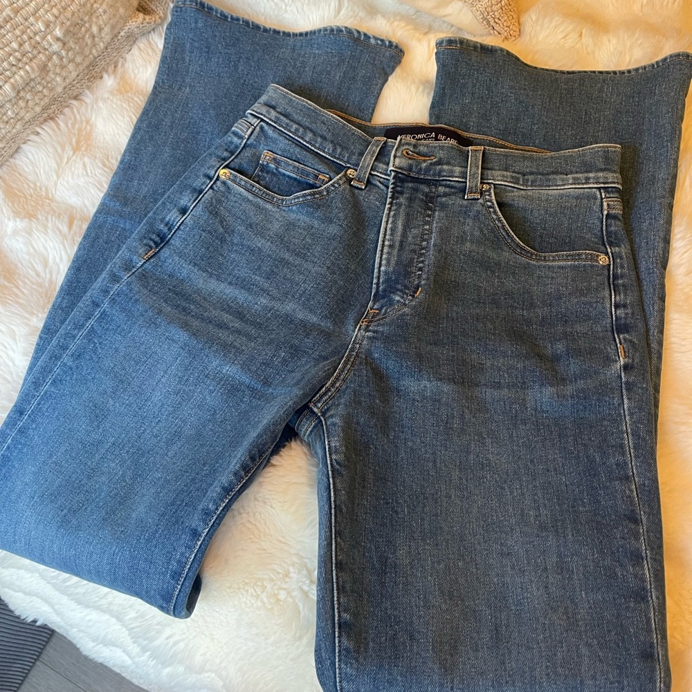 Veronica Beard- Beverly high rise skinny flare jeans (28) - Picture 5 of 9